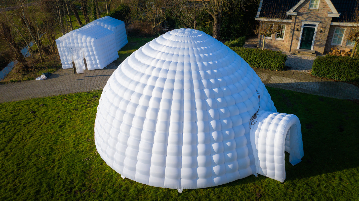 HUUR Opblaasbare IGLO partytent | 8- 10 Meter