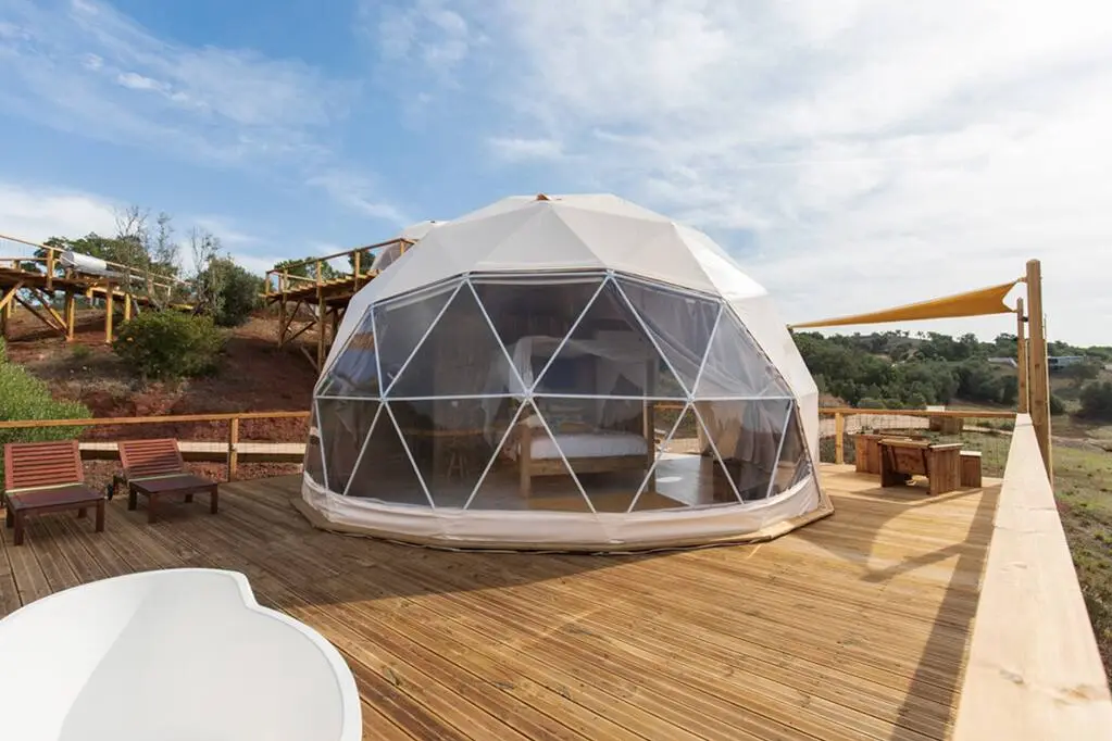 KOOP Glamping DOME GLOBE 7 8 Meter Opblaas Center koop-glamping-dome-globe-7-8-meter-opblaas-center